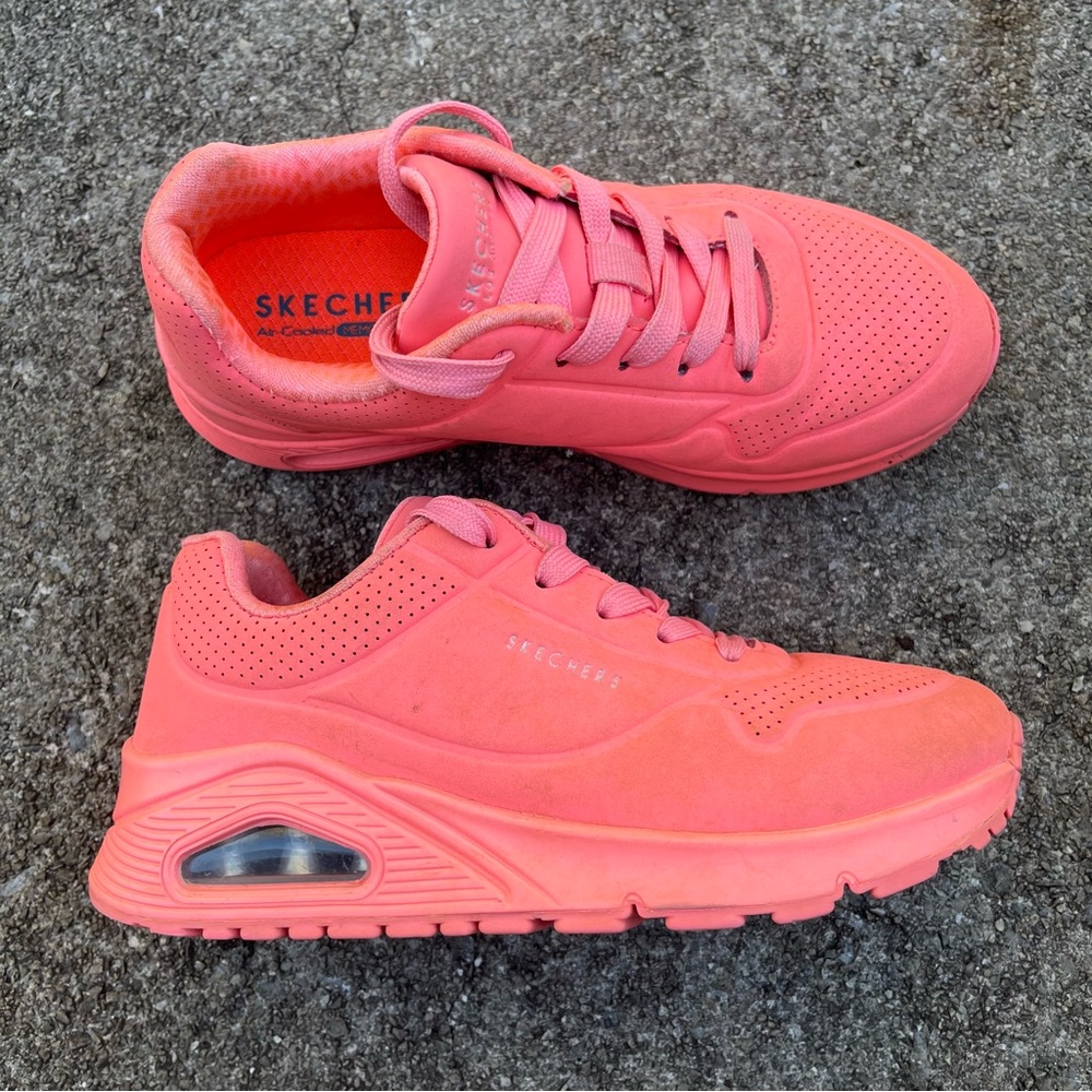 Skechers Kids Pink Sneakers size 1  SN310525L Coral Tennis Shoes